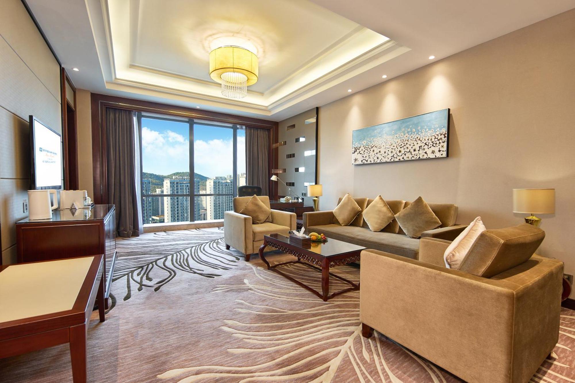 Wyndham Grand Plaza Royale Chenzhou Otel Dış mekan fotoğraf